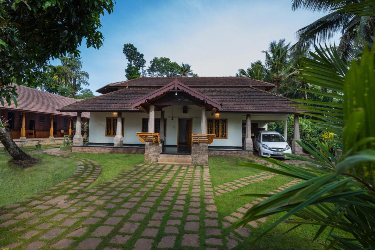 Kuttichira Heritage Home Alappuzha Exterior foto